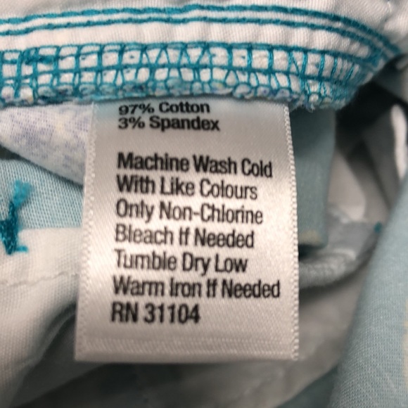 Teal print Kim Rogers shorts. Size 14. New with tags. - Picture 5 of 6